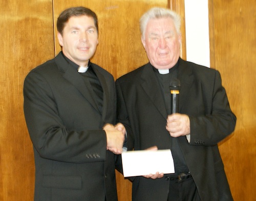 seniordsc02211 (2) On behalf of Holy Cross Church, Commack, Long Island, Father Senior Pietruszka presented $1,000 check as donation toward our rectory expansion. We thank Holy Cross Church, Commack, Long Island for their generous donation.